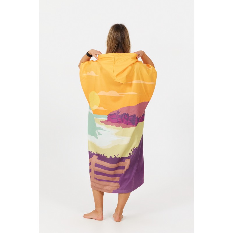 Poncho Destination - Bells Beach