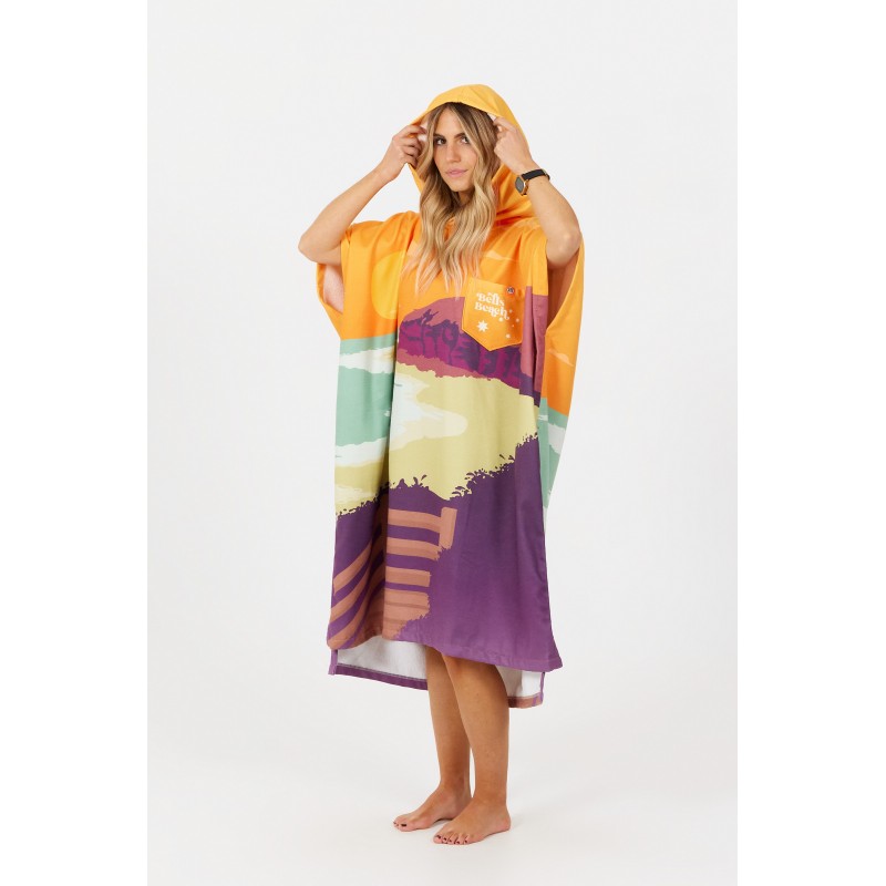 Poncho Destination - Bells Beach