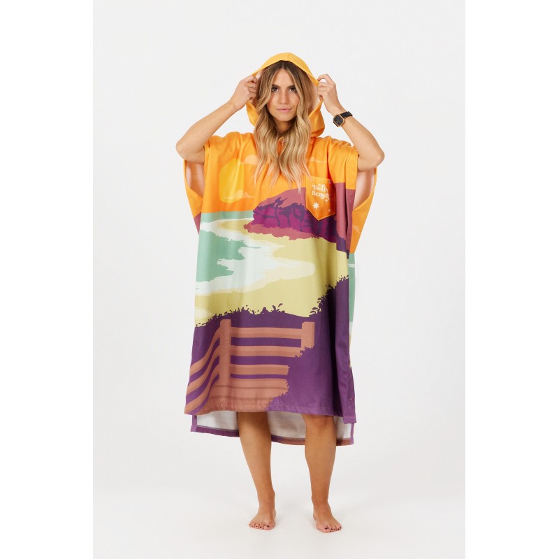 Poncho Destination - Bells Beach