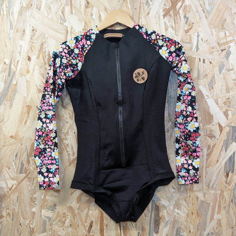 PS ENODELNE KOPALKE DOLGI ROKAV BLACK MULTI FLOWERS SLEEVES